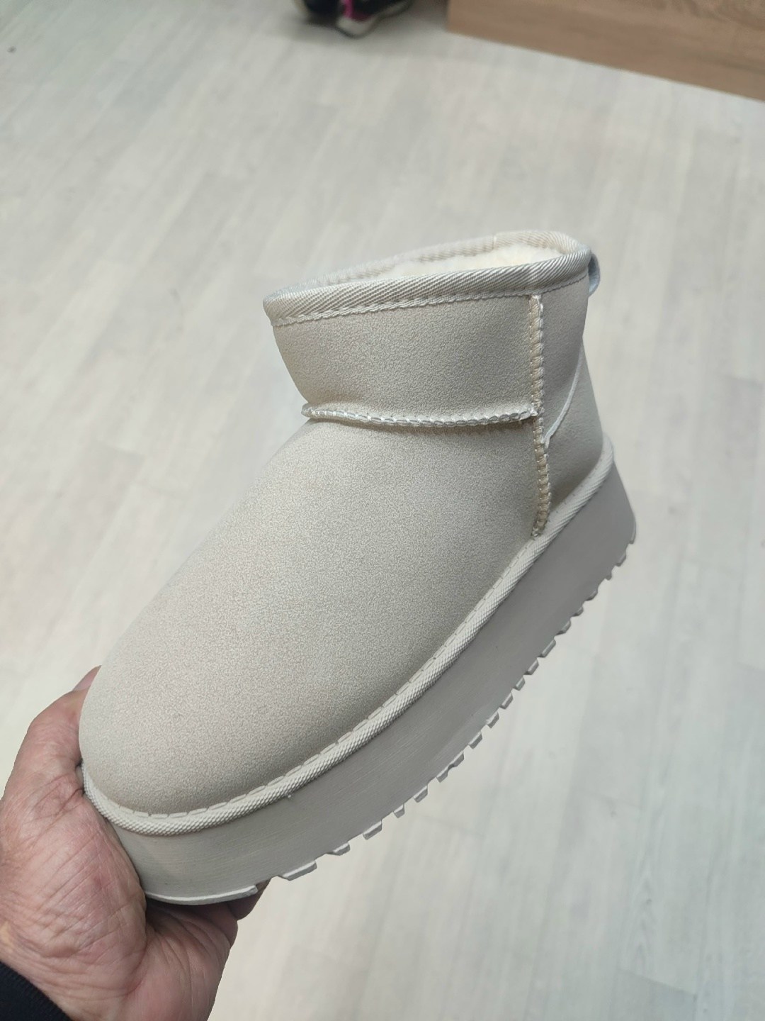 женские угги,,угги женские зимние,угги,угги зимние короткие из замши