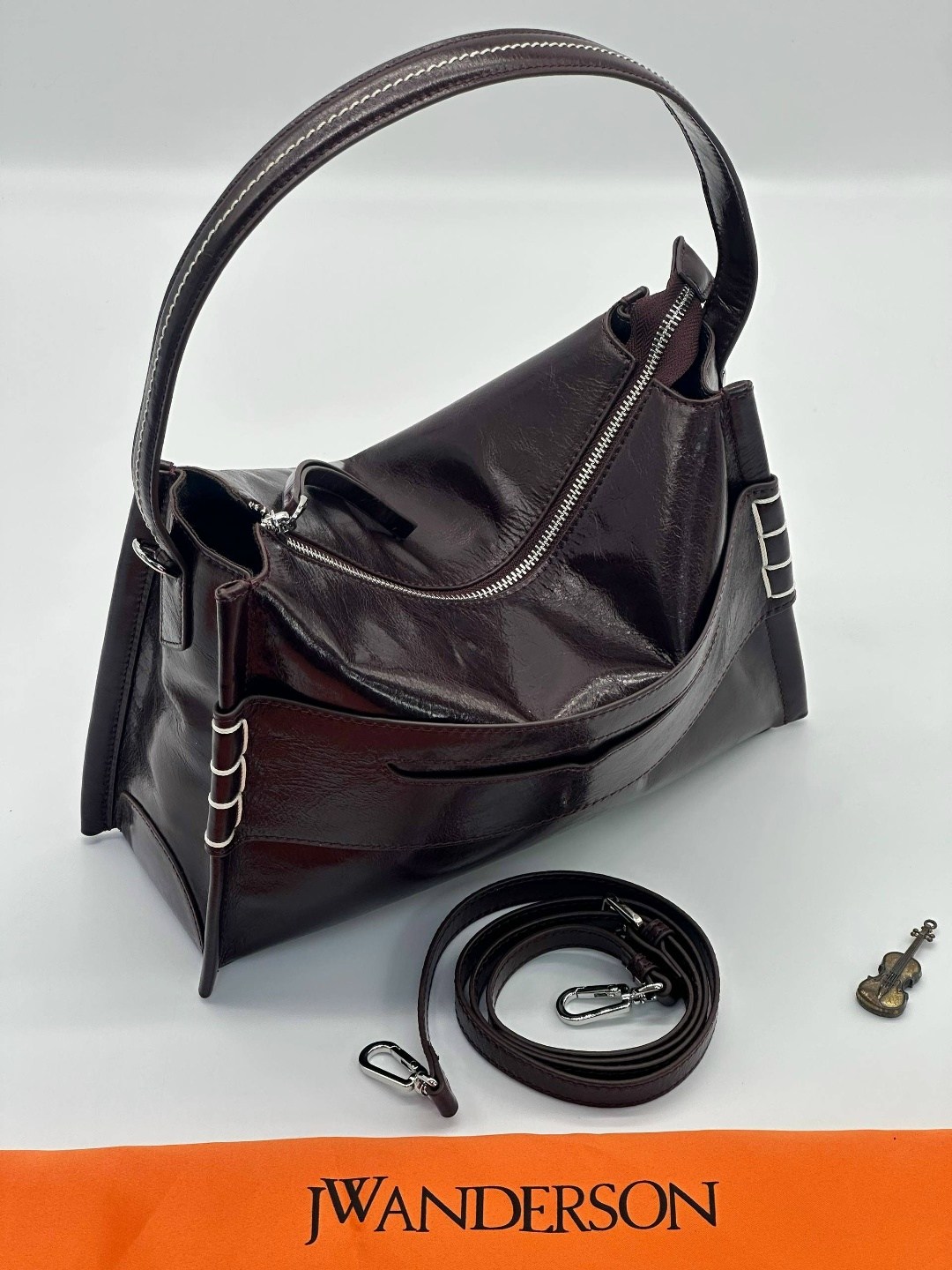 сумка,сумка женская,женская кожаная сумка,кожаная сумка,сумка женская натуральная лаковая кожа