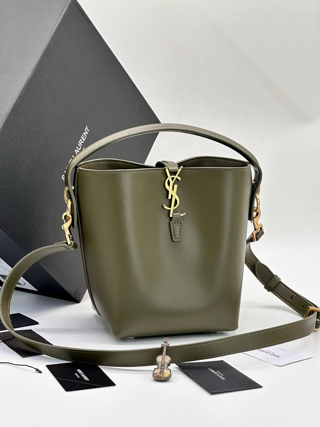 сумка saint laurent,сумка,женская сумка yves saint laurent,yves saint laurent сумка,брендовая женская сумка