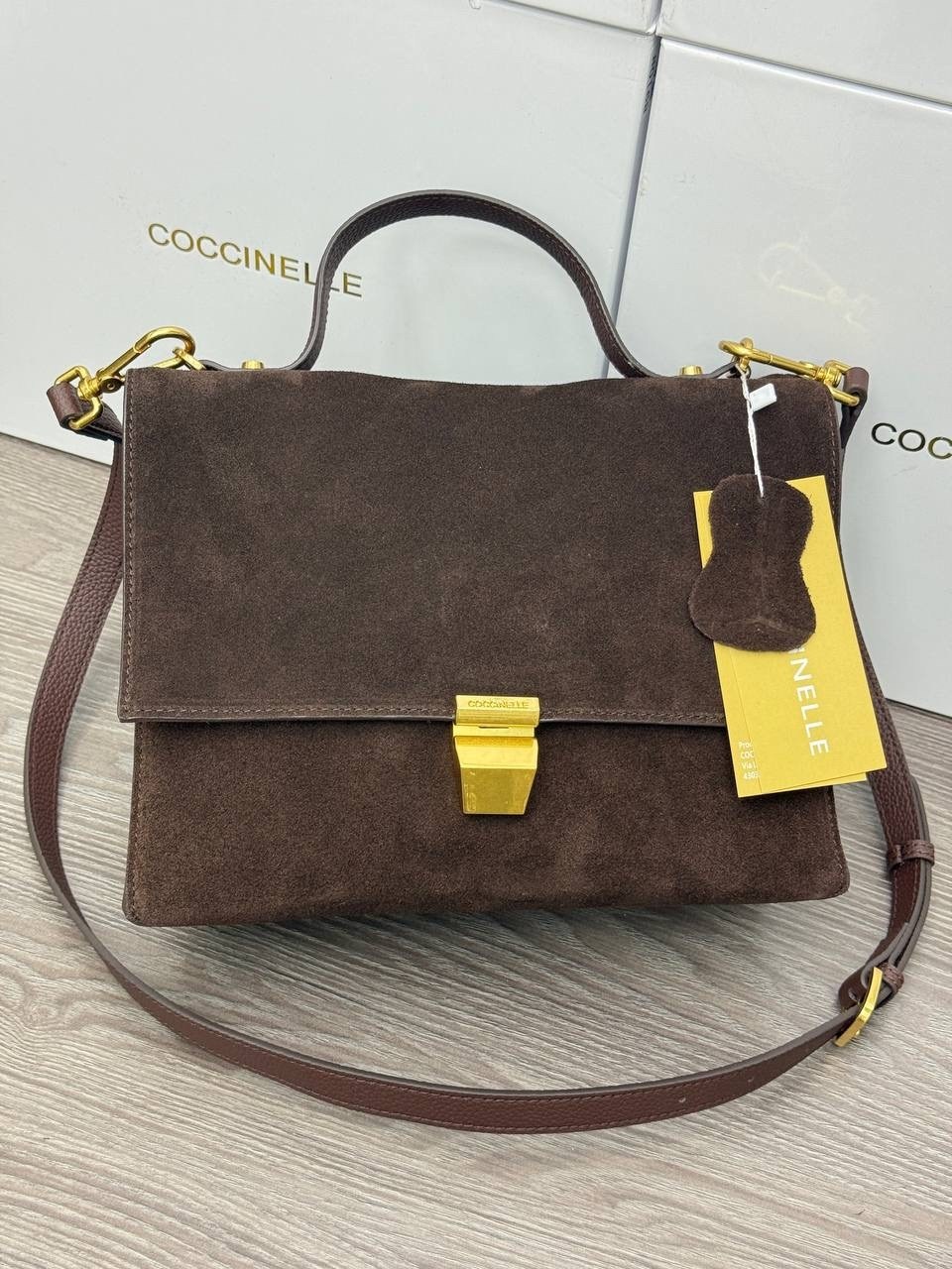 замшевая сумка coccinelle,замшевая сумка,женская сумка из натуральной кожи и замши,сумка,сумка coccinelle