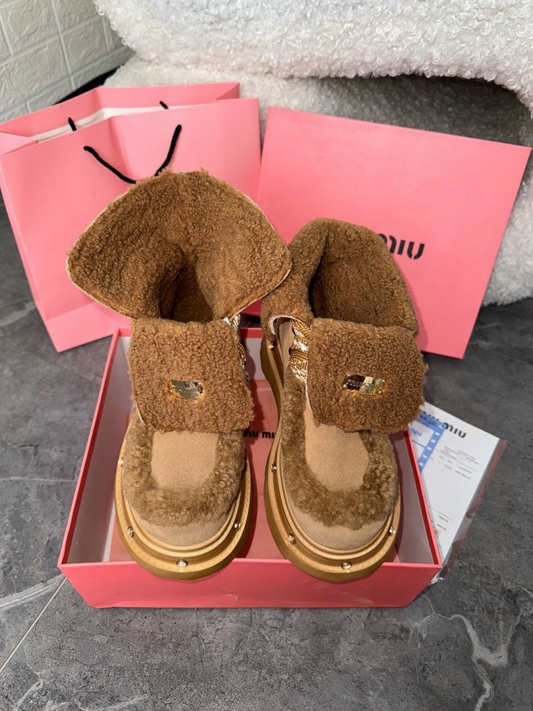 ботинки замшевые miu miu,ботинки miu miu,,ботинки миу миу женские зимние,ботинки женские зимние miu miu