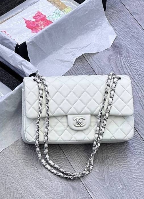 сумка шанель,сумка chanel,сумка chanel женская,сумка белая шанель,белая сумка chanel классической косинки