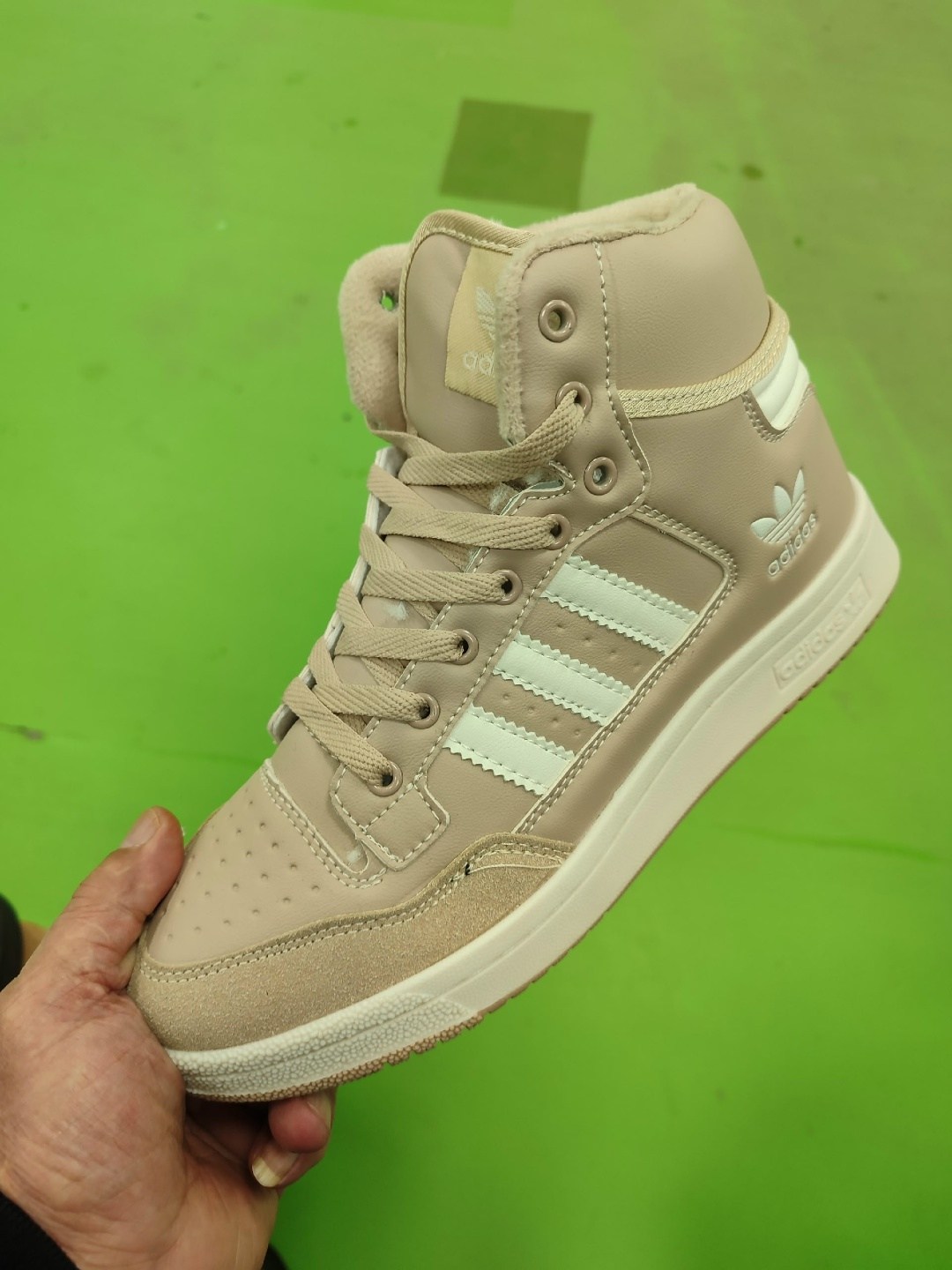 кроссовки adidas,кроссовки adidas original,зимние кроссовки adidas hoops 2.0 mid белые,кроссовки зимние adidas,adidas original