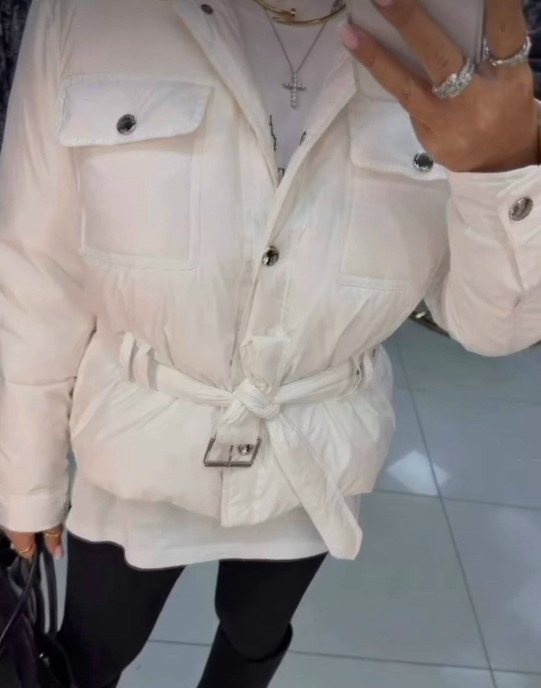 женская куртка,белая куртка с поясом,куртка с поясом,пуховик шанель женский,куртка