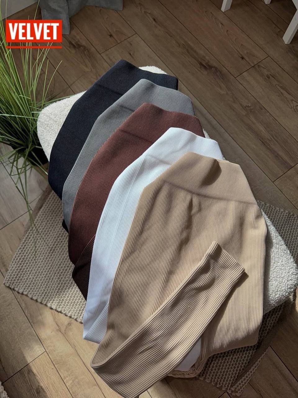 трикотажный свитер,женские леггинсы,лосины женские в рубчик,леггинсы в рубчик,спортивные леггинсы женские