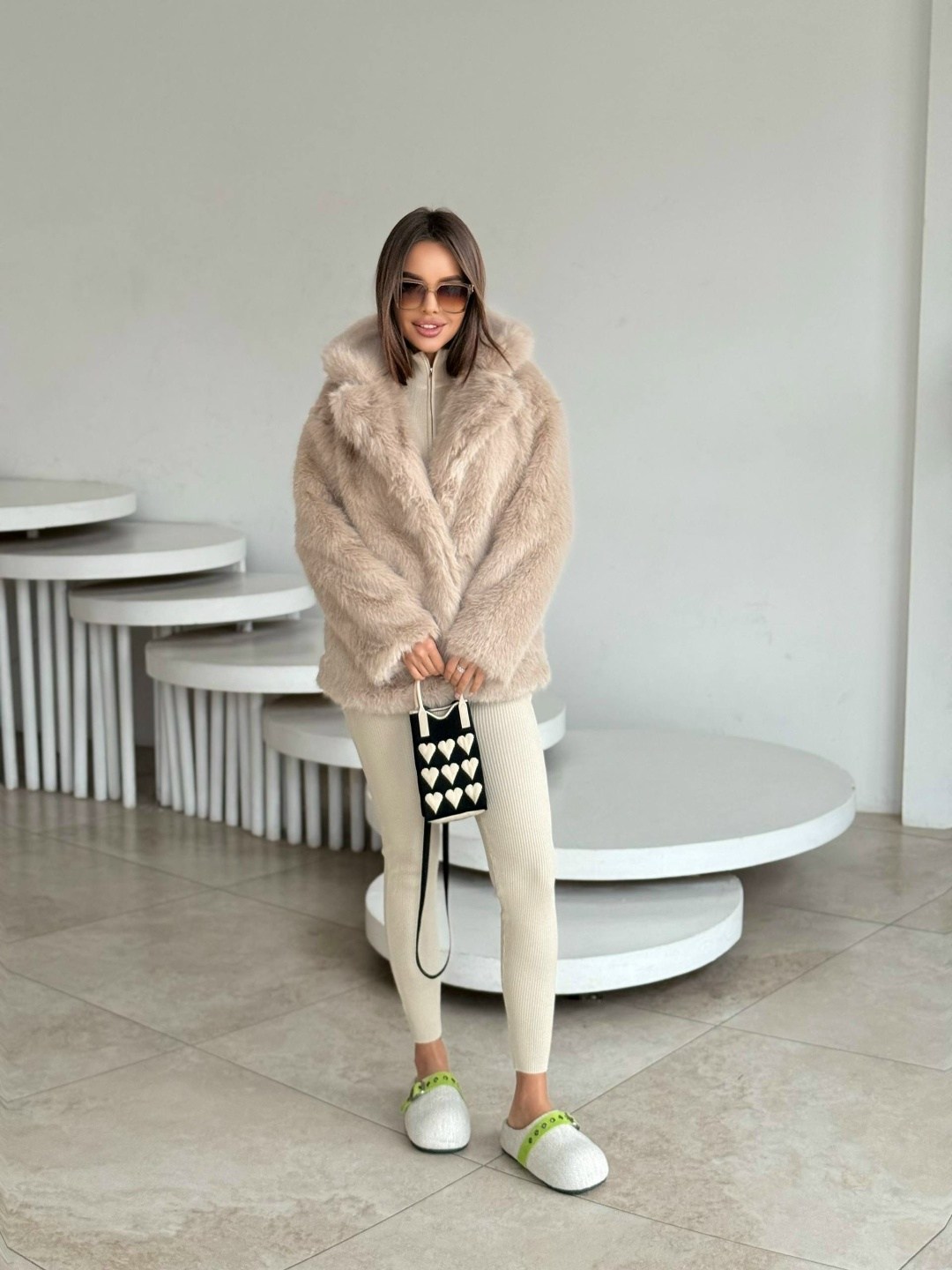 шуба искусственная,шуба,женская шуба,шуба из искусственного меха,шуба натуральная