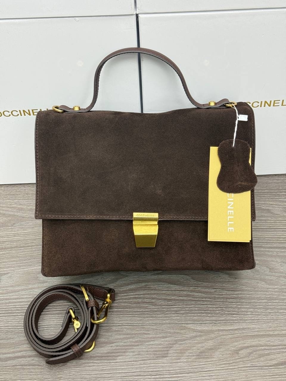 замшевая сумка coccinelle,замшевая сумка,женская сумка из натуральной кожи и замши,сумка,сумка coccinelle