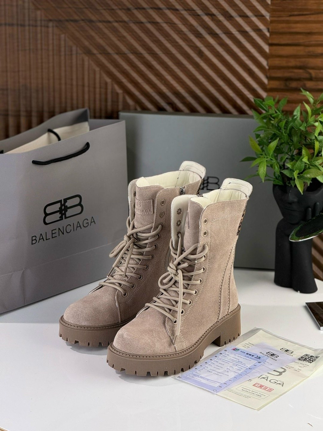 ботинки осенние с натуральным мехом balenciaga,ботинки balenciaga,ботинки осенние с натуральным мехом balenciaga balenciaga цвет бежевый,ботинки осенние с натуральным мехом balenciaga premiumshoes,бот