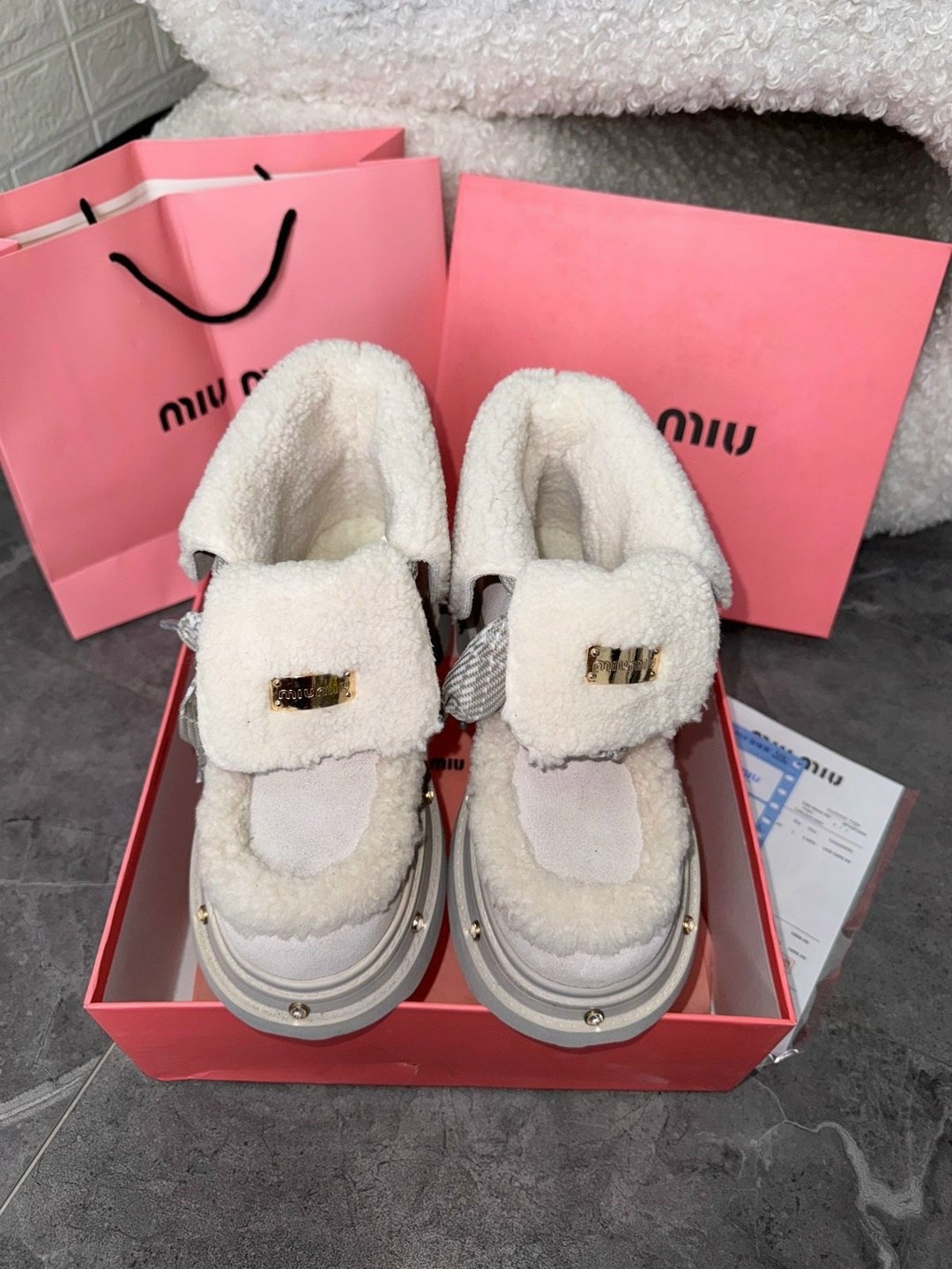 ботинки замшевые miu miu,ботинки miu miu,,ботинки миу миу женские зимние,ботинки женские зимние miu miu