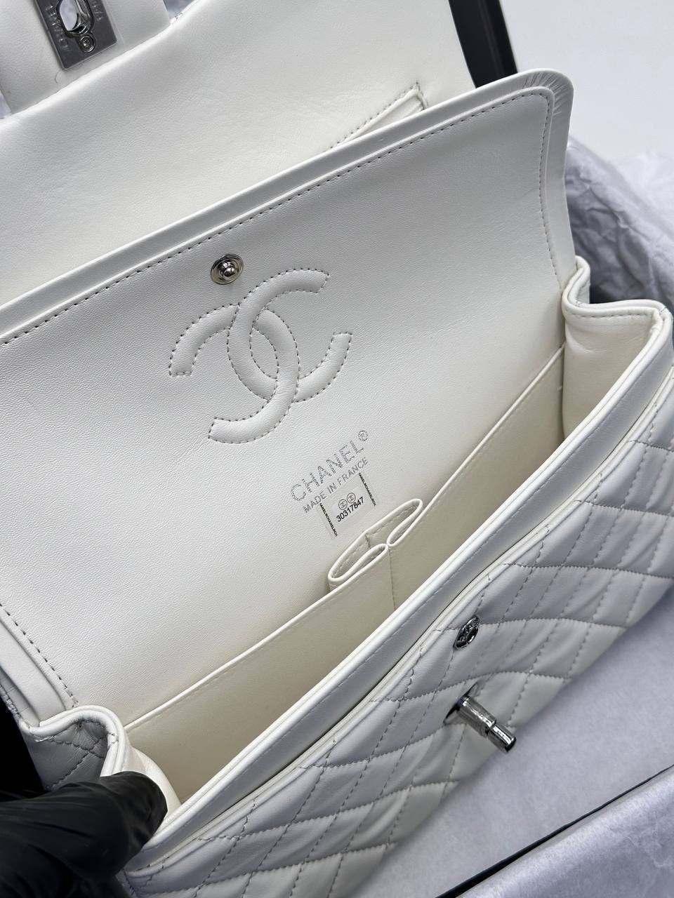 сумка шанель,сумка chanel,сумка chanel женская,сумка белая шанель,белая сумка chanel классической косинки