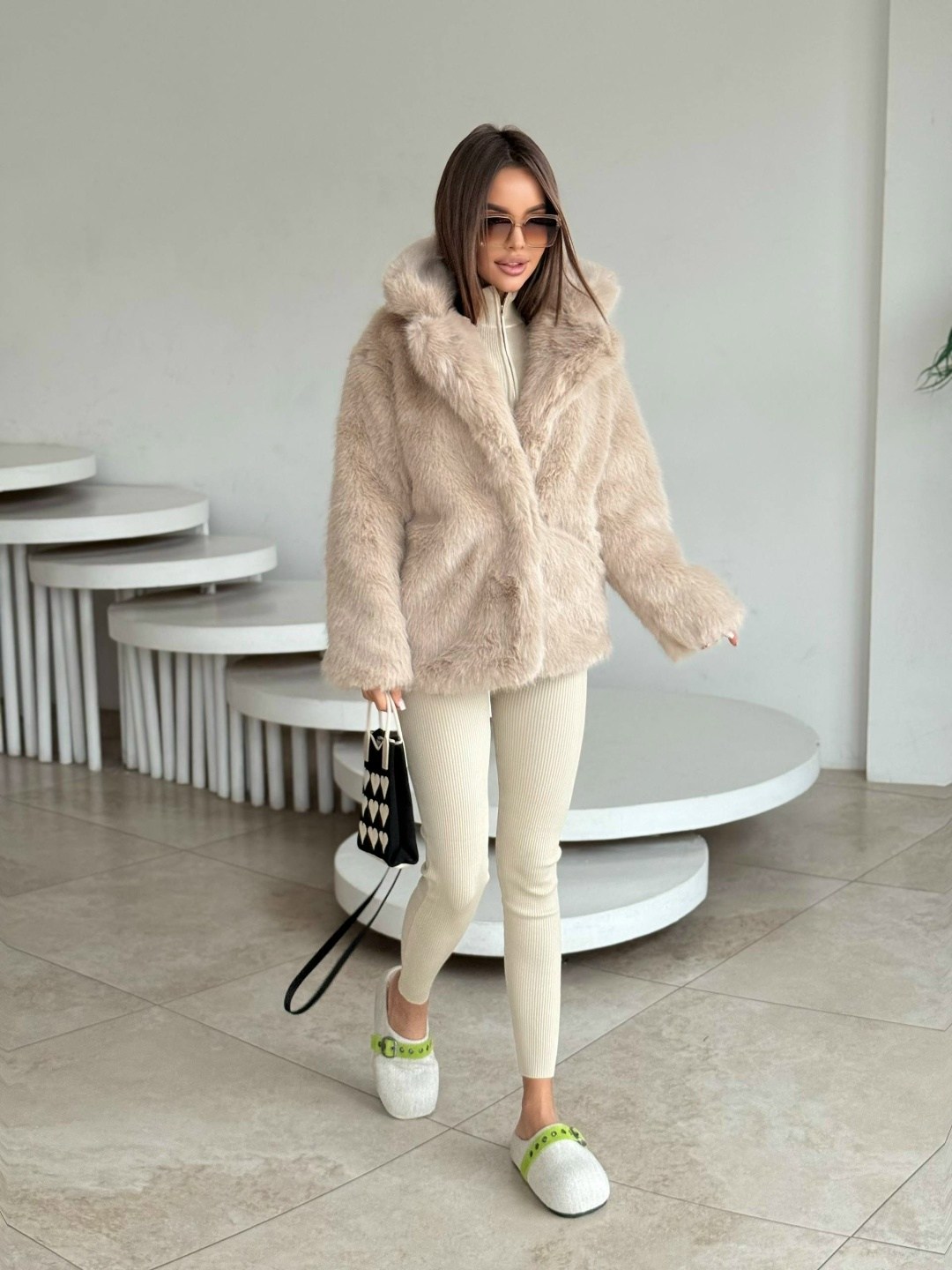 шуба искусственная,шуба,женская шуба,шуба из искусственного меха,шуба натуральная