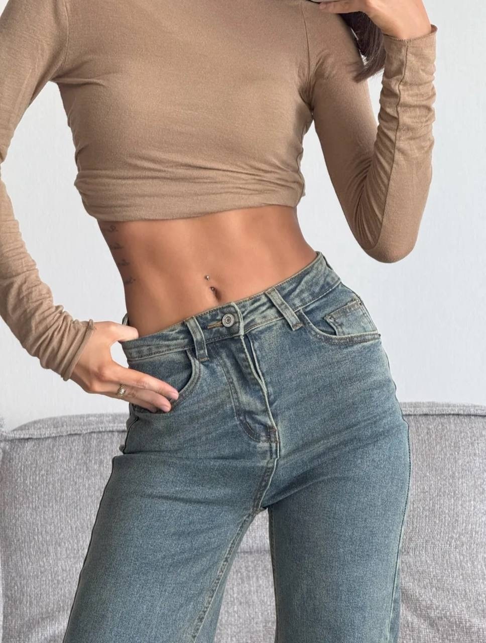 широкие джинсы,женские джинсы,голубые джинсы,женская кофта,хлопковые джинсы