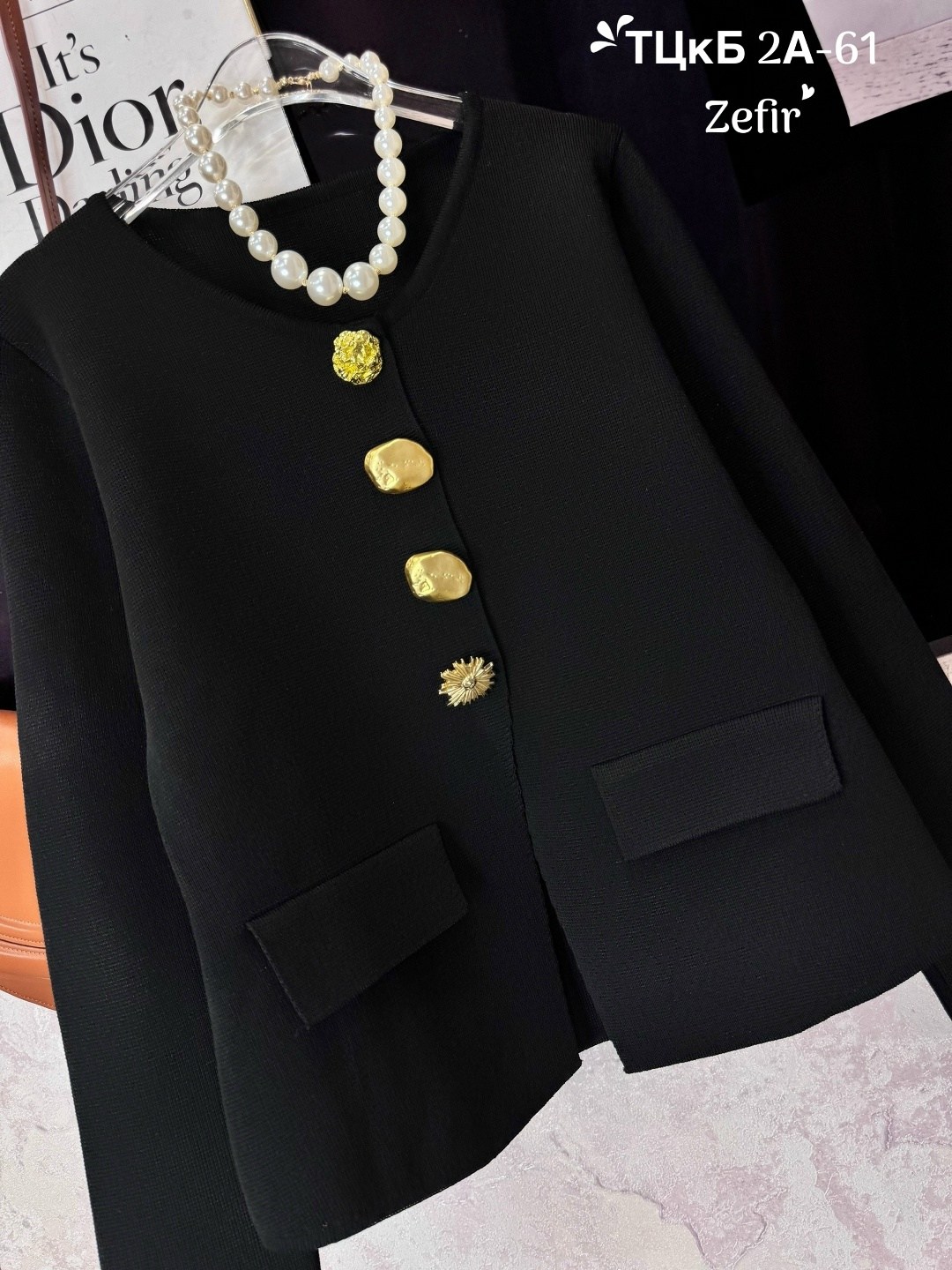 жакет,белый кардиган,кардиган,пуговицы на одежде,шанель жакет