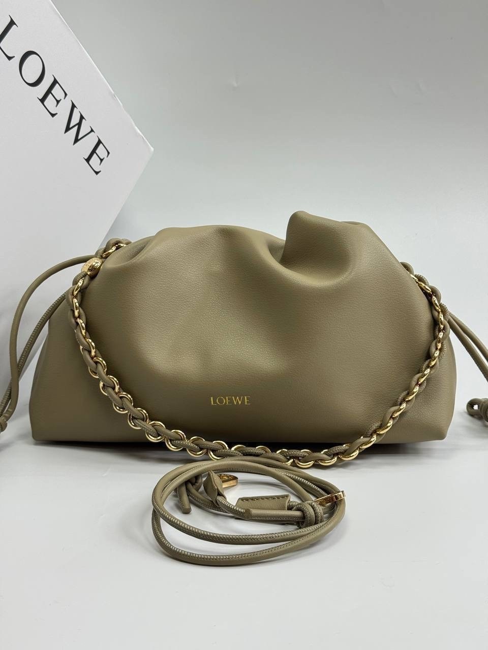 сумки,сумочка с цепочкой,женская сумка,loewe сумка на плечо,модная сумка