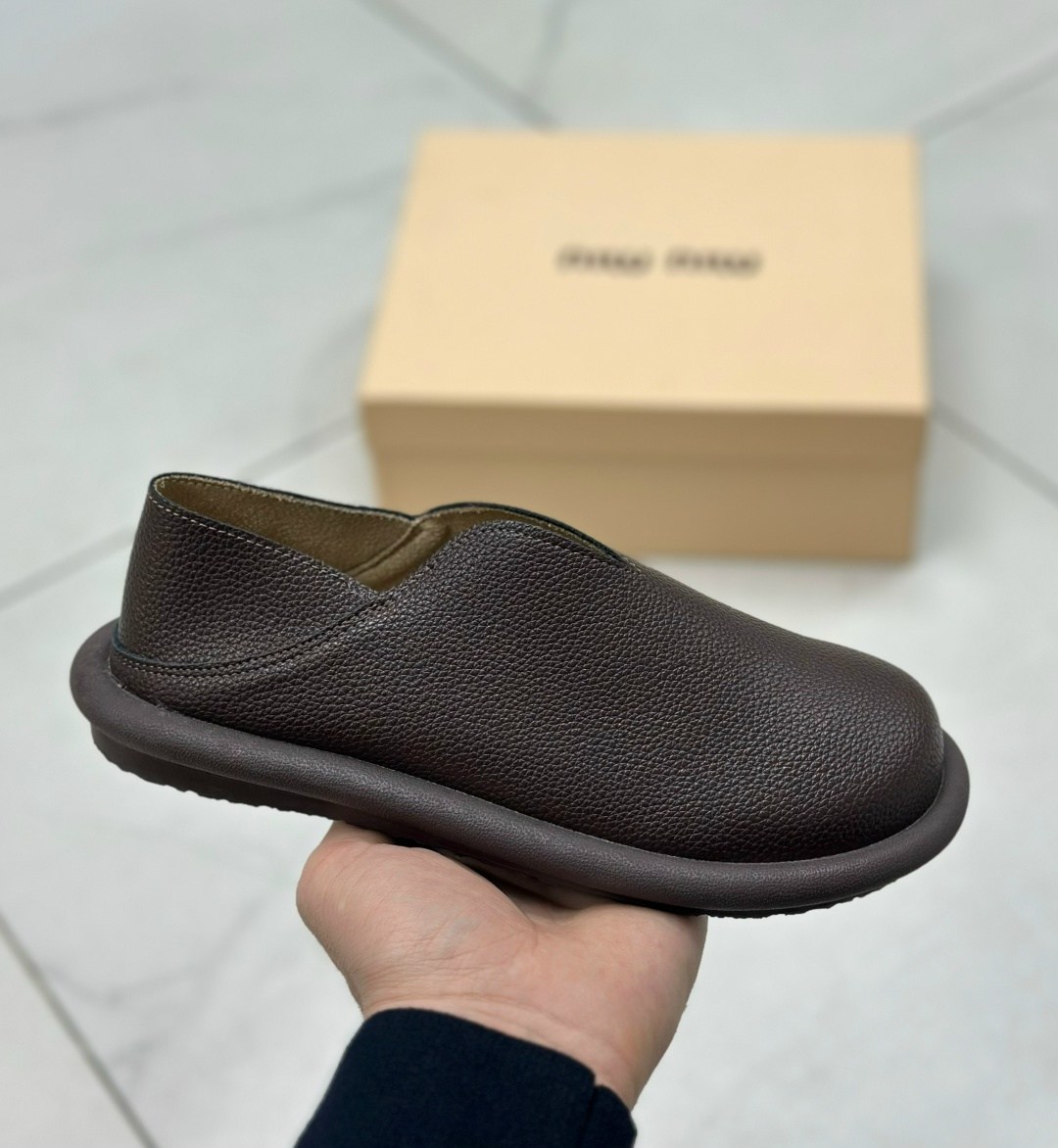 ,женская ,туфли на плоской подошве,туфли на плоской подошве из натуральной кожи,туфли повседневные