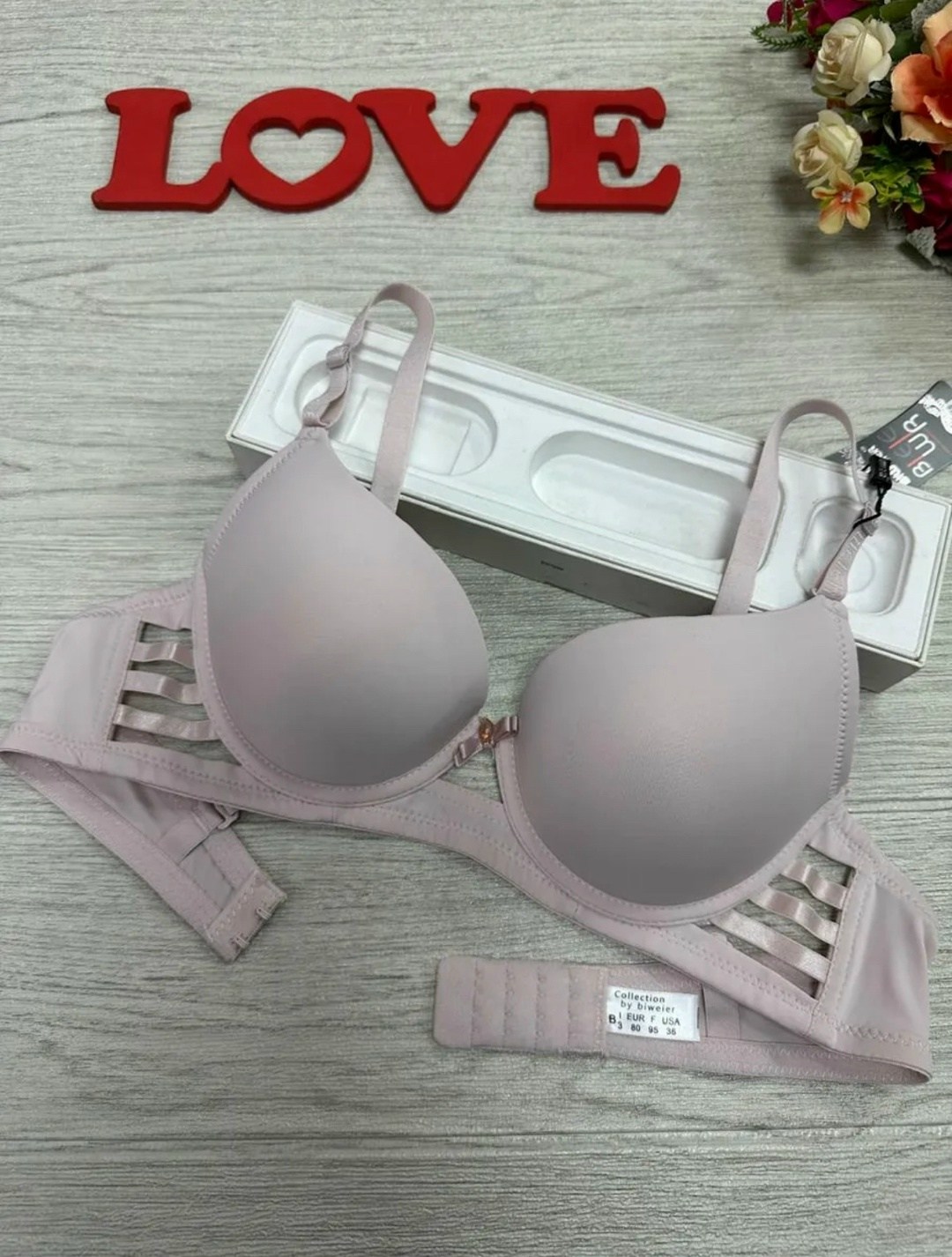 женские бюстгальтеры,бюстгальтер,бюстгальтер пуш-ап,нижнее белье бюстгальтер,женское нижнее белье