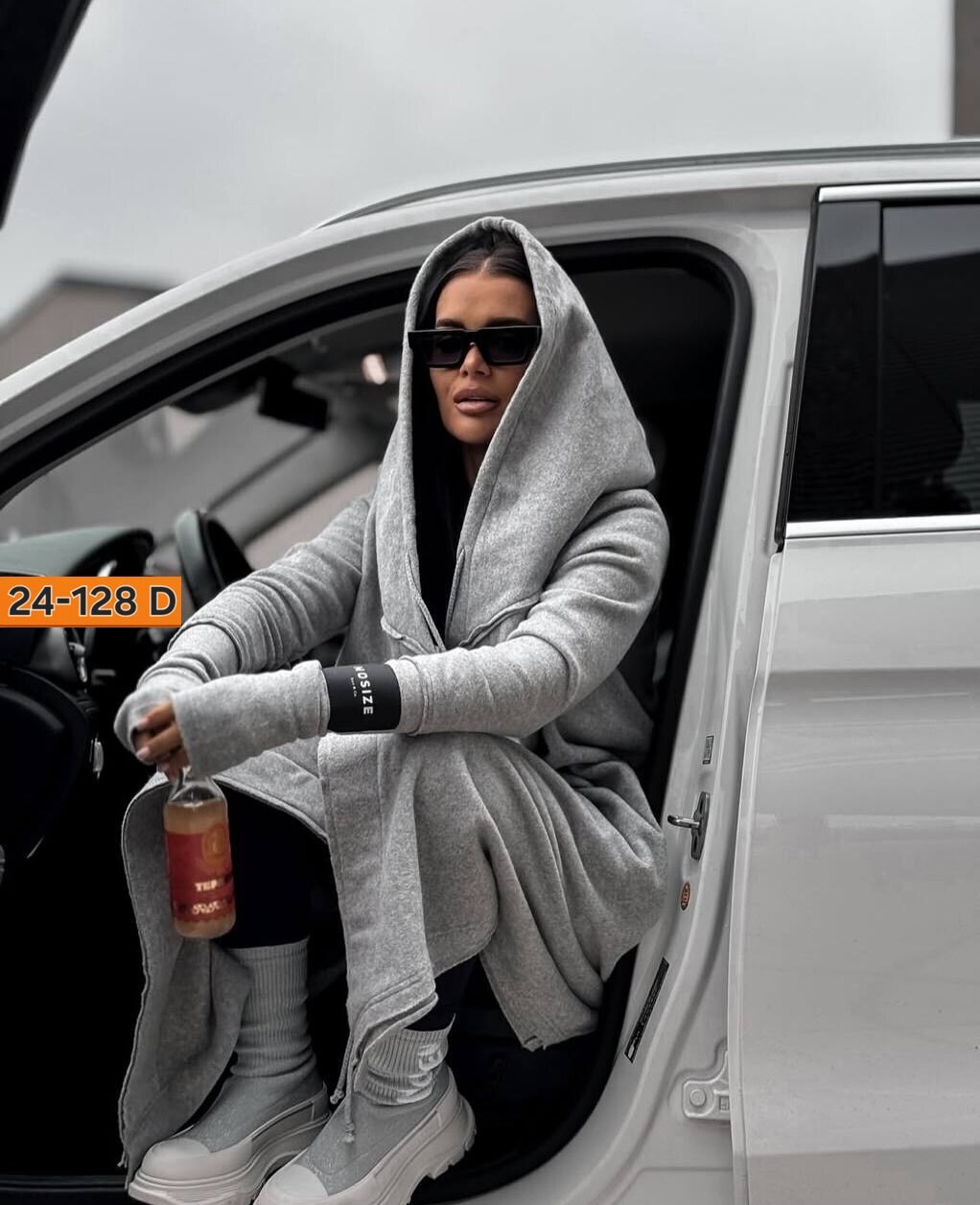 женское пальто,стильное пальто,пальто с капюшоном,пальто халат,женское пальто с капюшоном