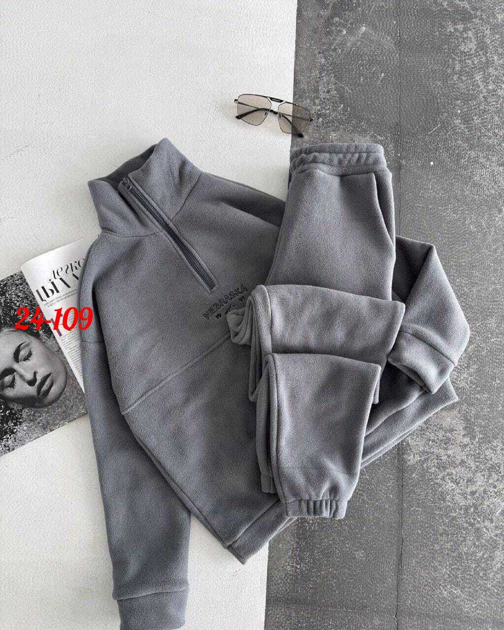 костюм спортивный,флисовые костюмы женские,спортивный костюм на флисе женский,женские костюмы на флисе,костюм на флисе