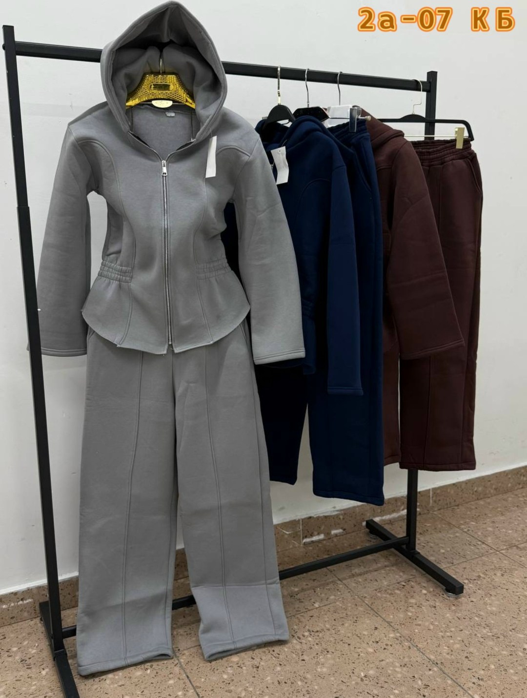 свитшот,темно синий свитшот,cвитшот детский,флисовая шапка,спортивная кепка