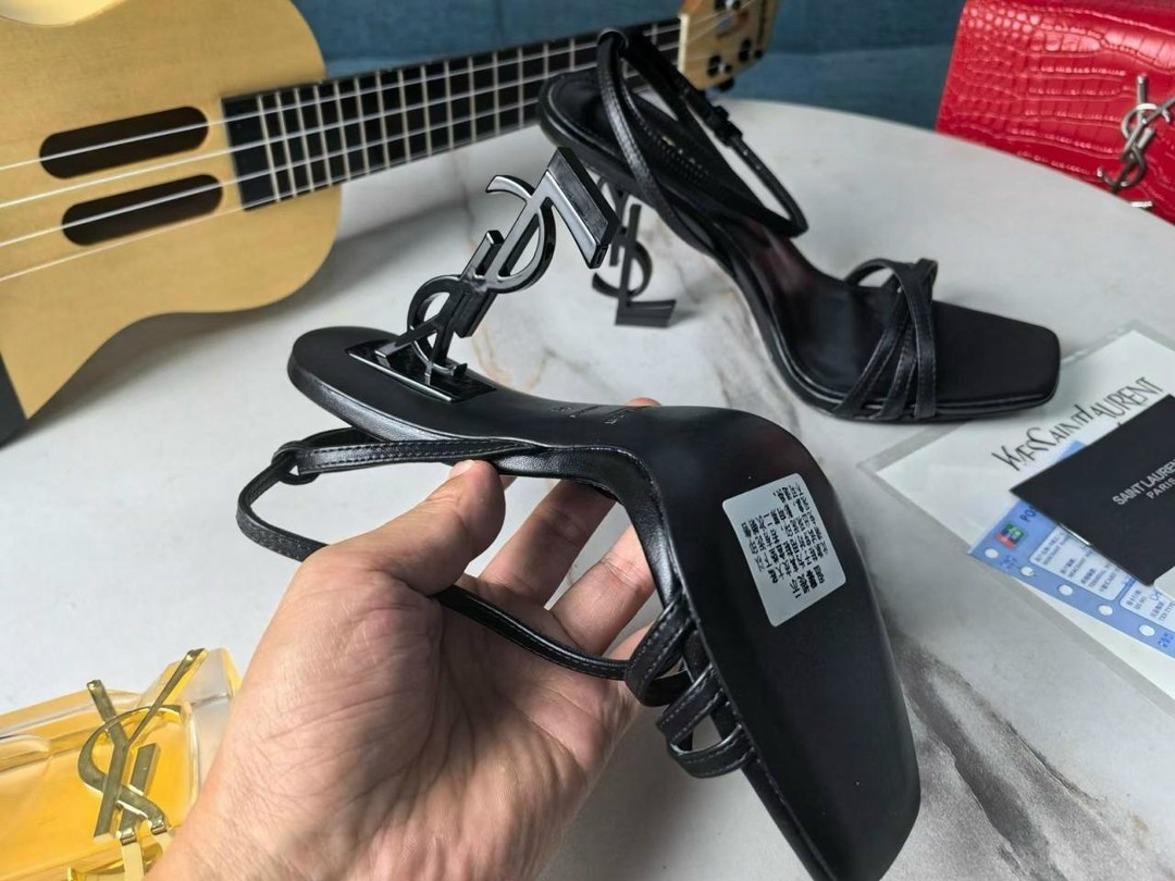 босоножки ysl,босоножки saint laurent,босоножки yves saint laurent,saint laurent босоножки opyum 110,кожаные босоножки
