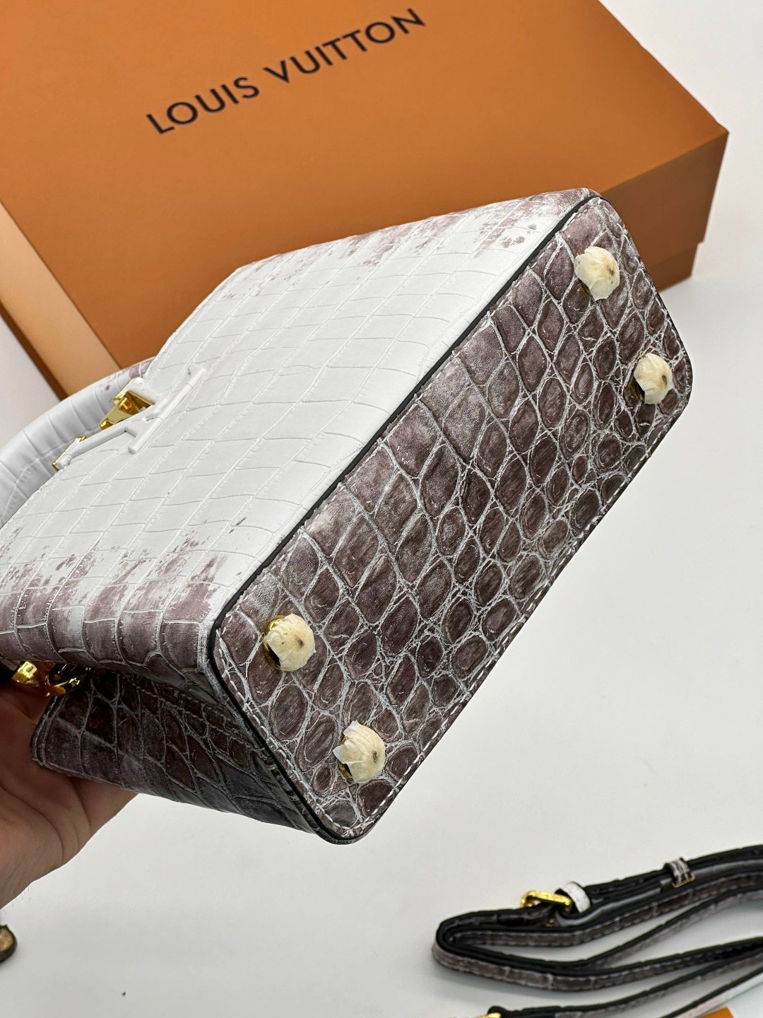 louis vuitton capucines,брендовые сумочки,модная сумка,louis vuitton сумка,сумка женская