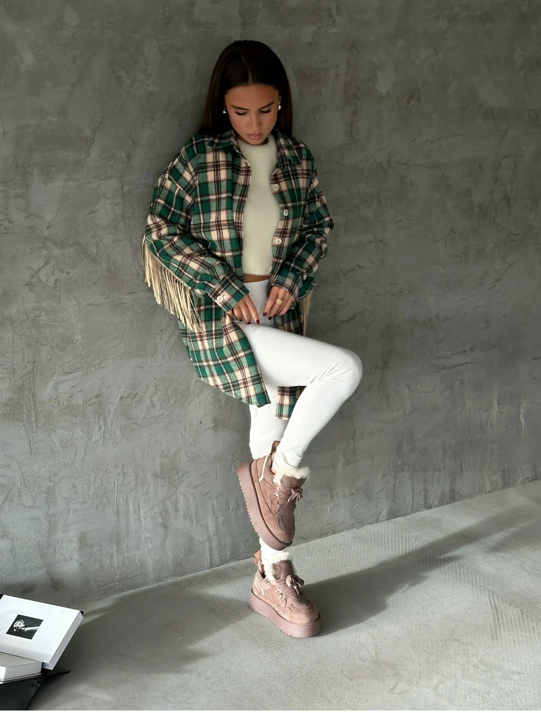 ,зимняя  женская,женская ,кроссовки женские зимние,ugg кроссовки