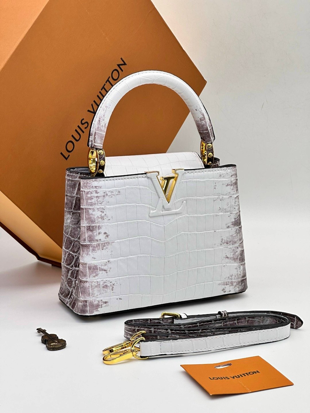louis vuitton capucines,брендовые сумочки,модная сумка,louis vuitton сумка,сумка женская