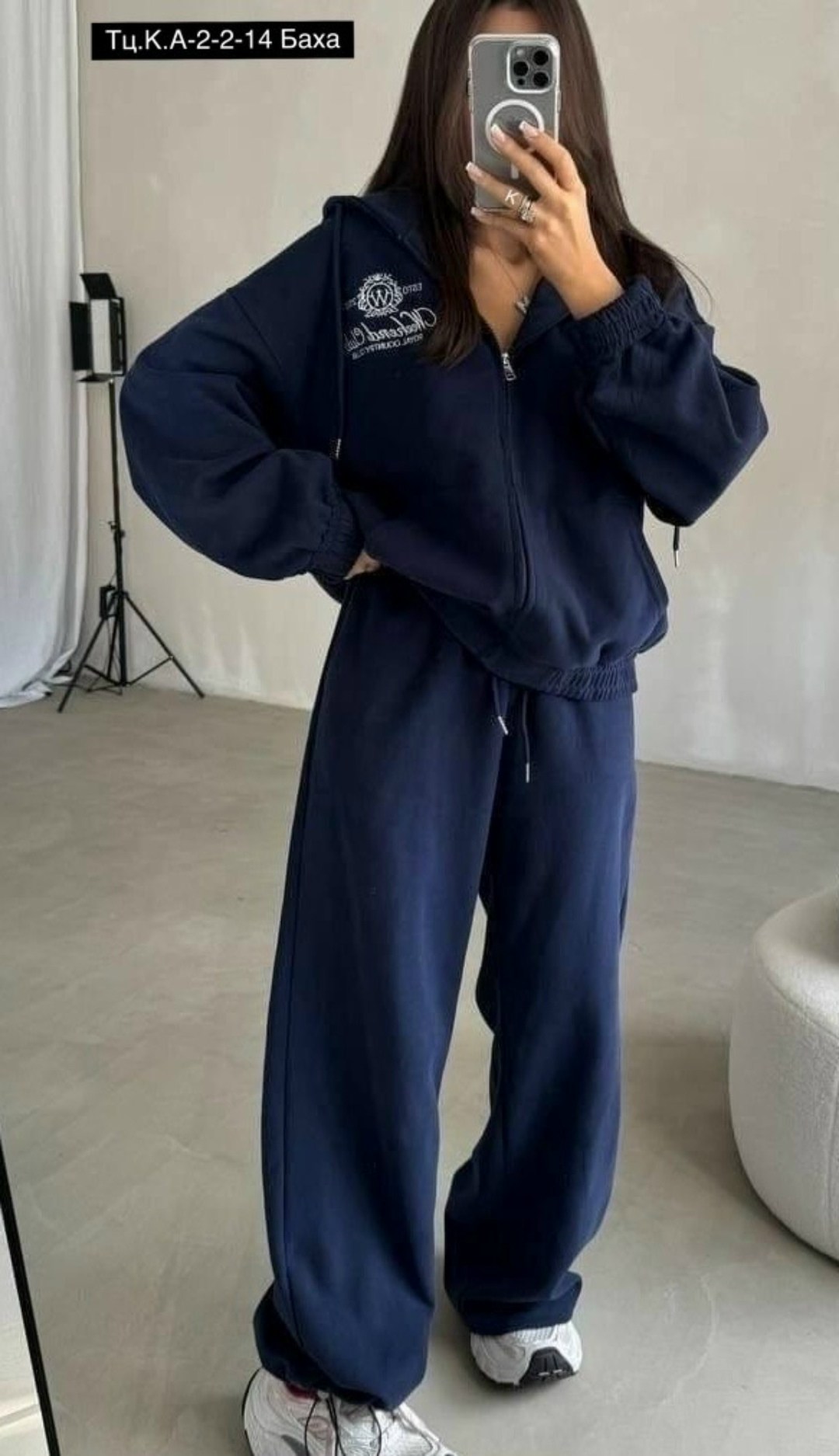 спортивный костюм из премиальной ткани,женский спортивный костюм из премиальной ткани,костюм на флисе,спортивный костюм,спортивный костюм женский