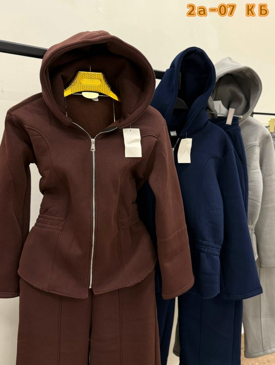 свитшот,темно синий свитшот,cвитшот детский,флисовая шапка,спортивная кепка