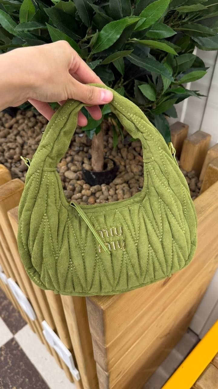 сумка miu miu,женская сумка miu miu,сумка миу миу,сумка,сумка женская miu miu volante chocolate camoscio