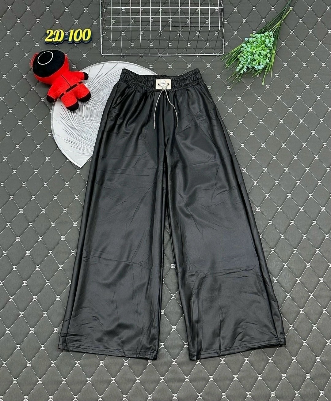 брюки из экокожи резервед,брюки из экокожи прямые,кожаные штаны,брюки из экокожи,брюки из искусственной кожи с высокой талией