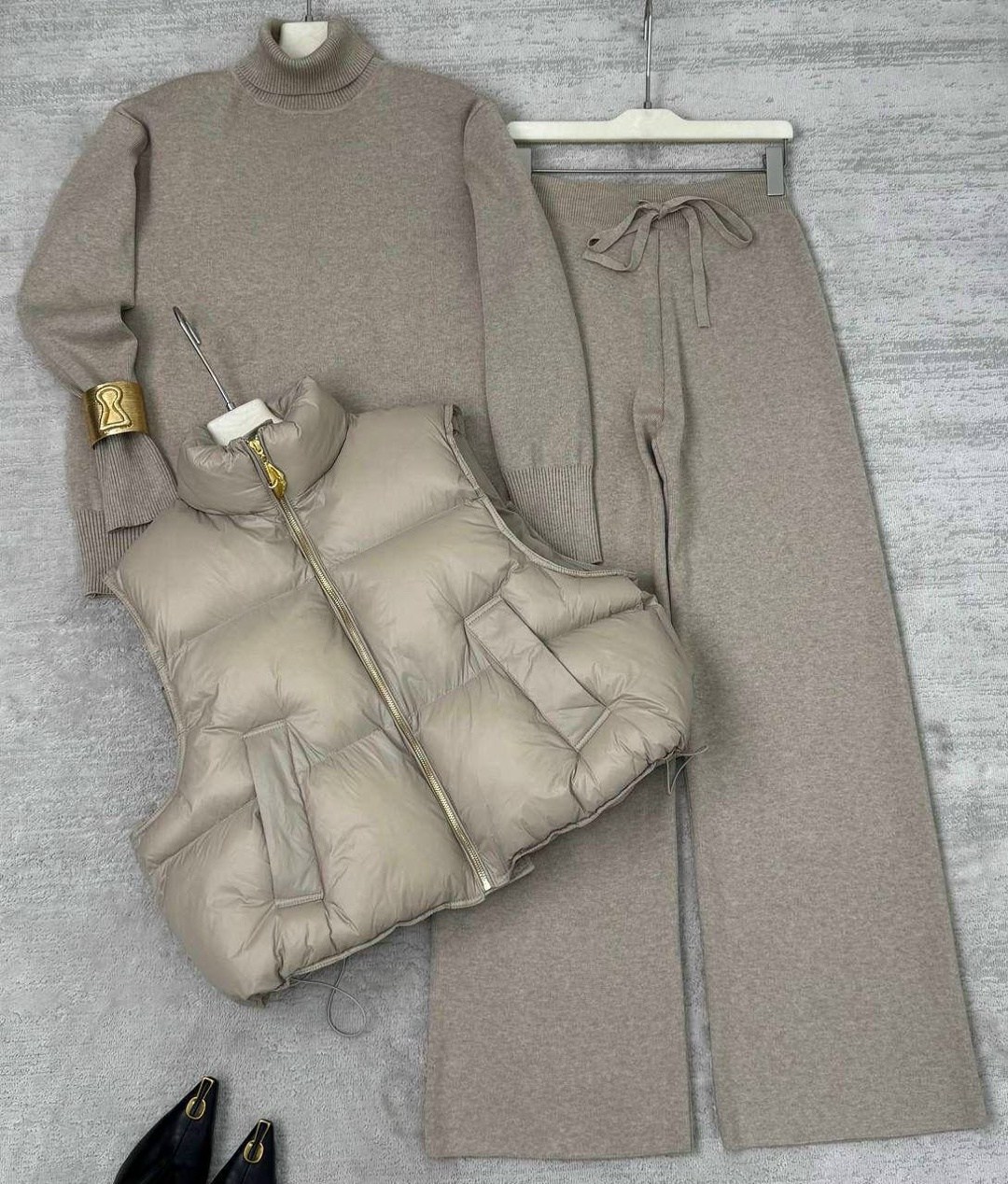 женская жилетка,бежевая жилетка,костюм женский тройка,костюм кашемир,теплый костюм