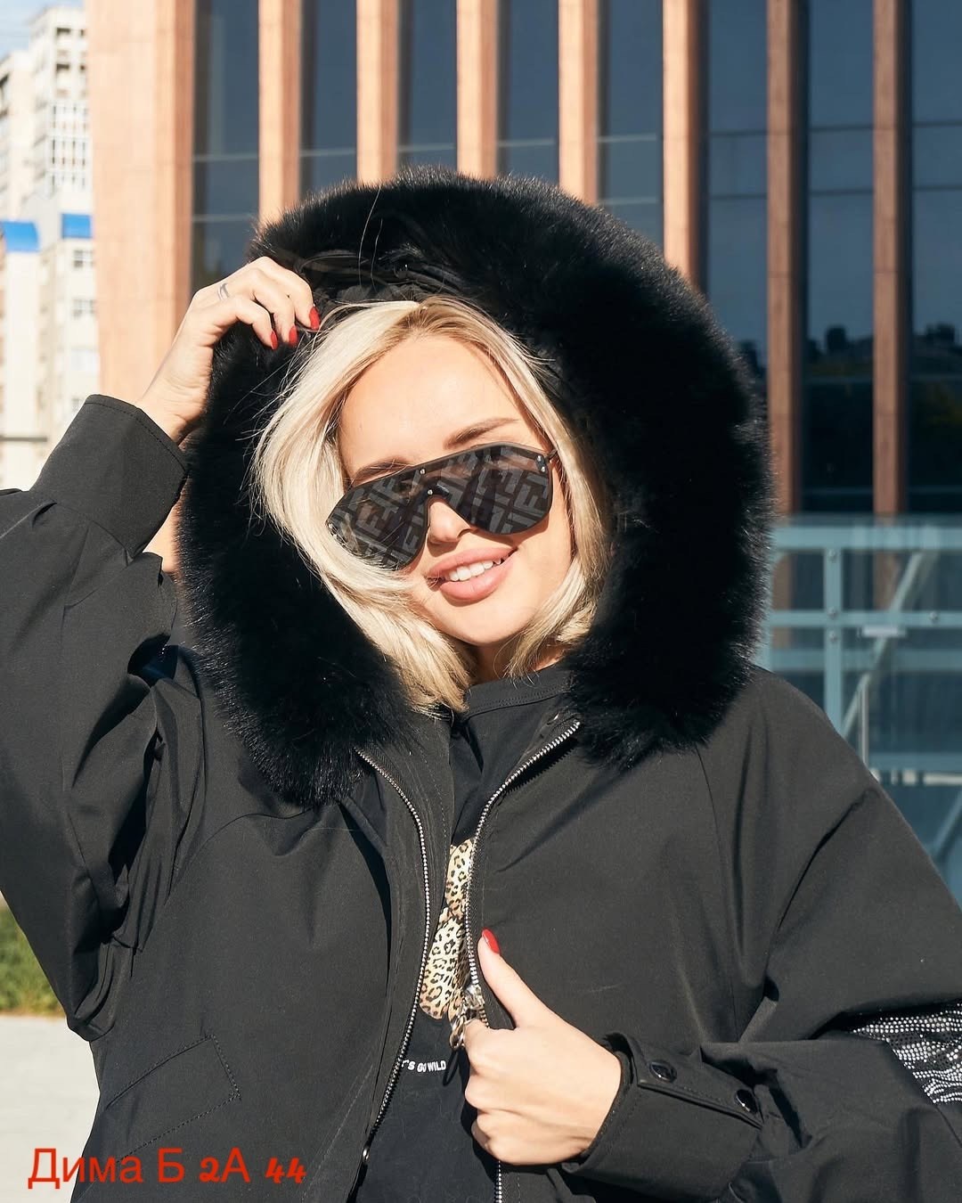 куртка бомбер,парка бомбер с мехом песца,куртка женская бомбер,куртка зимняя,куртка с крыльями на спине