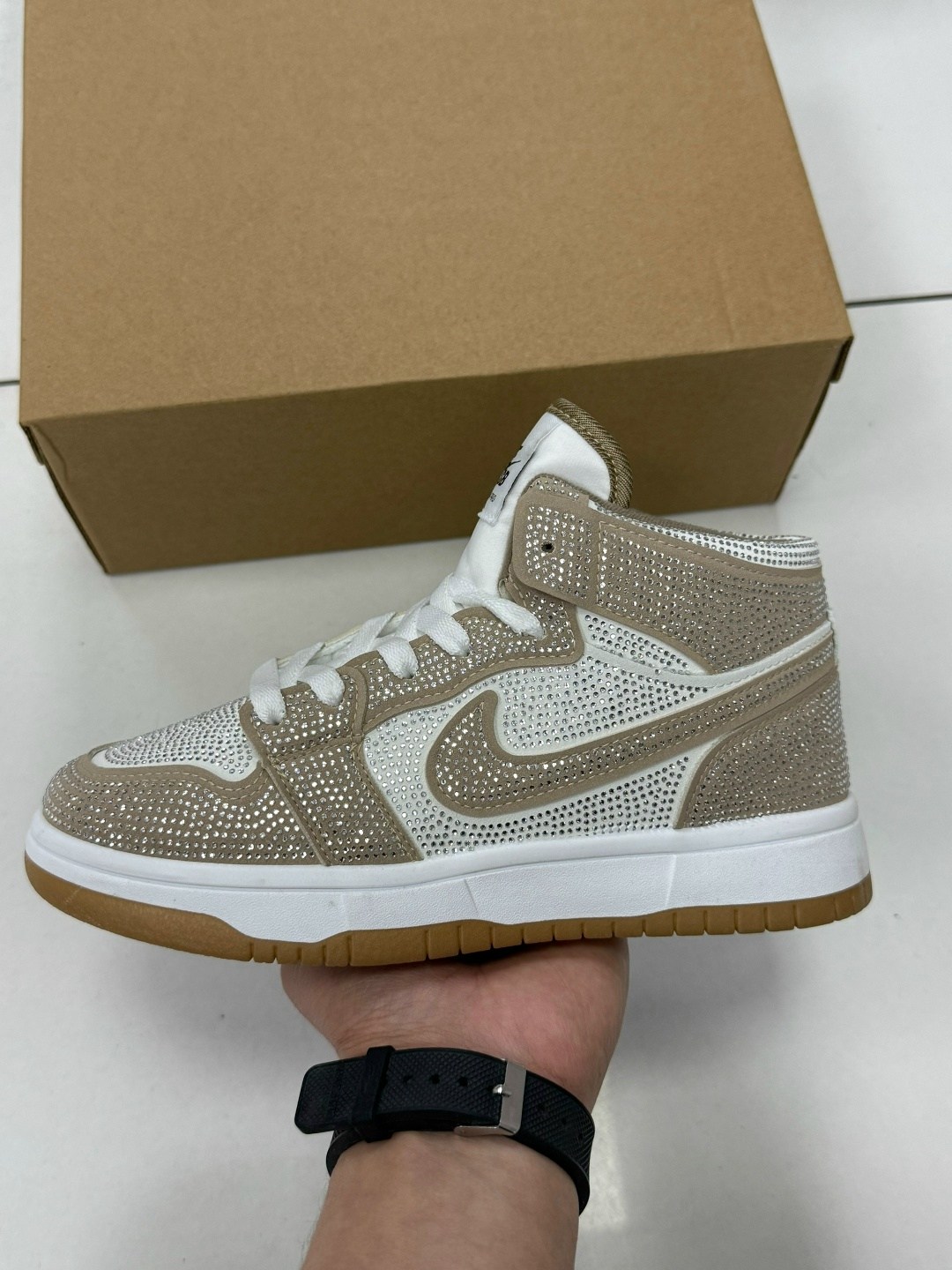 nike air jordan 1 mid se,nike air jordan 1 mid,кроссовки,air jordan 1 mid, спортивная