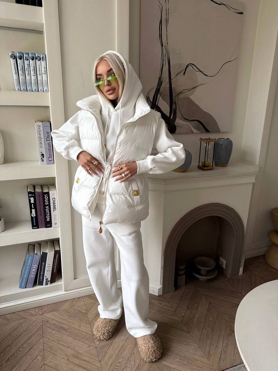 женская жилетка,стильная жилетка,жилетка на синтепоне,женский костюм тройка,жилетка белая