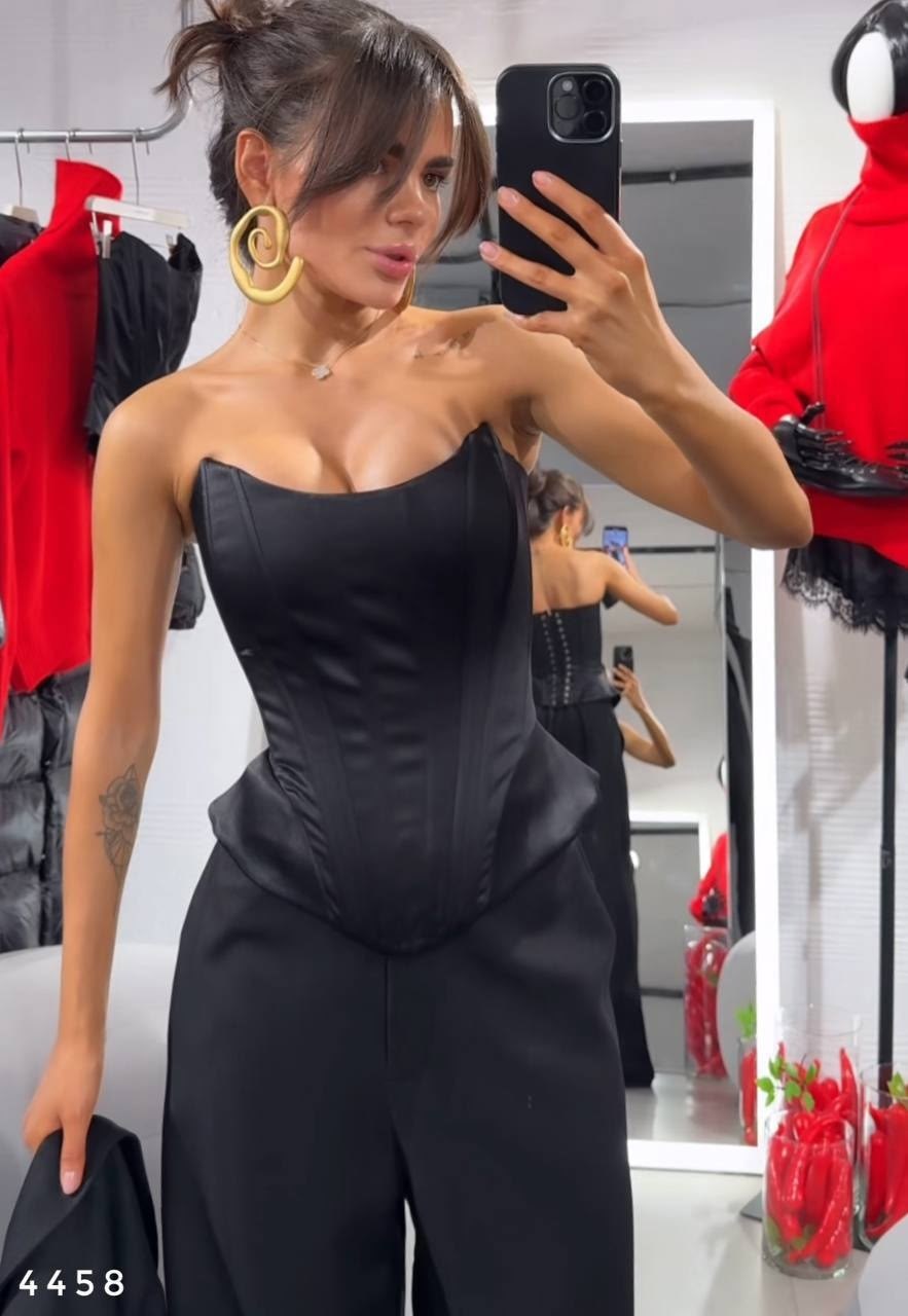 модные наряды,стильные наряды,костюм с корсетом,корсет и юбка