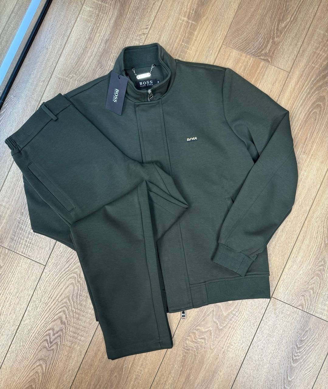 спортивный костюм boss,спортивный костюм hugo boss,спортивный костюм brunello cucinelli,мужской спортивный костюм,спортивный костюм