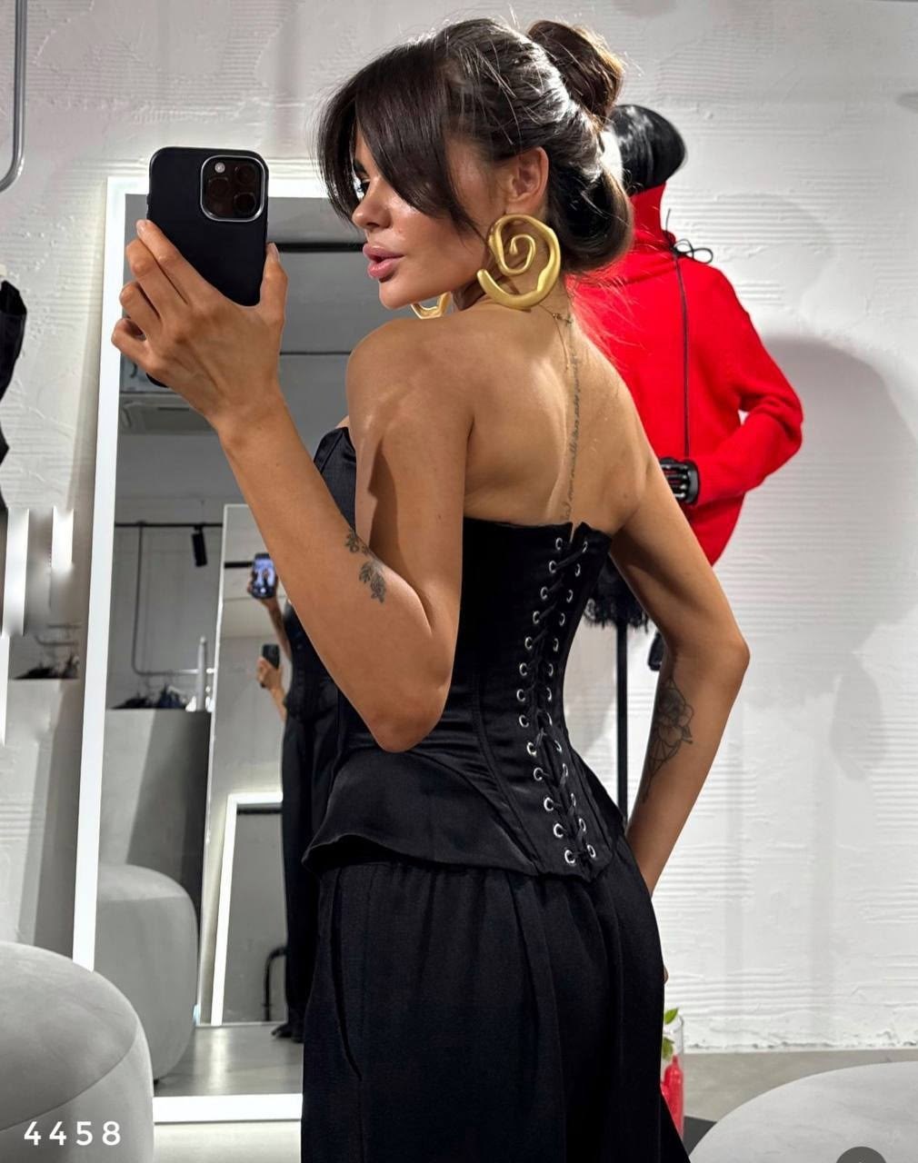 модные наряды,стильные наряды,костюм с корсетом,корсет и юбка