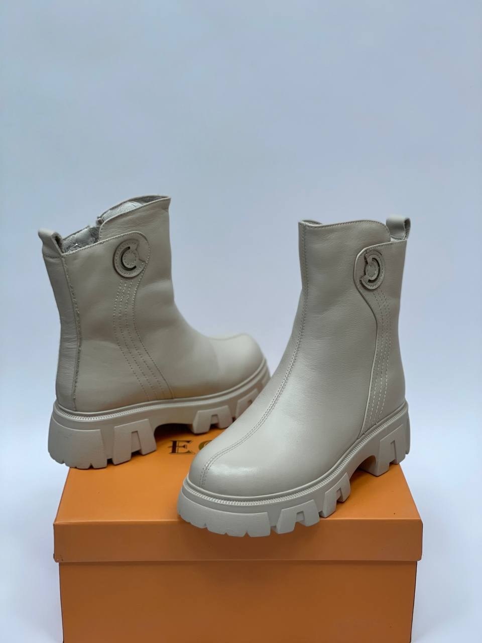 ,ботинки женские,женская ,серые ботинки,женские полусапожки