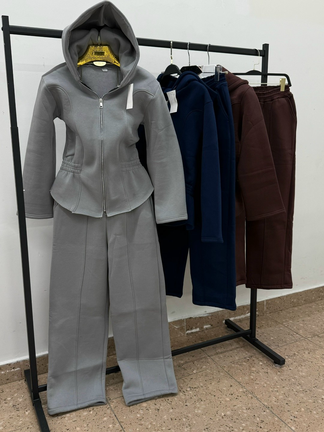костюм женский спортивный на флисе,костюм на флисе,спортивный костюм,женский костюм на флисе,теплый костюм