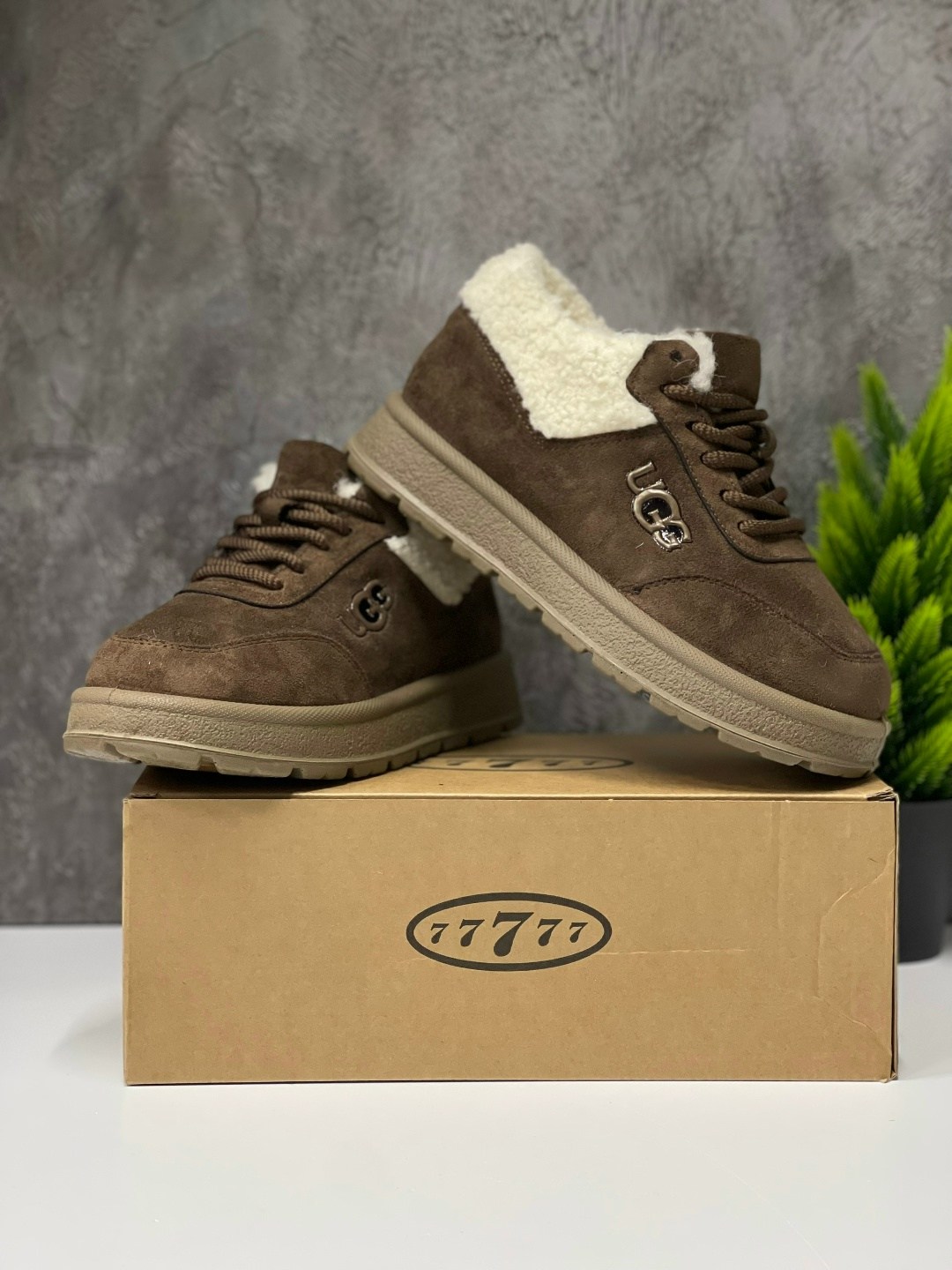 угги зимние с мехом на платформы,кроссовки зимние женские ugg,,зимние кроссовки ugg,зимние кеды ugg женские