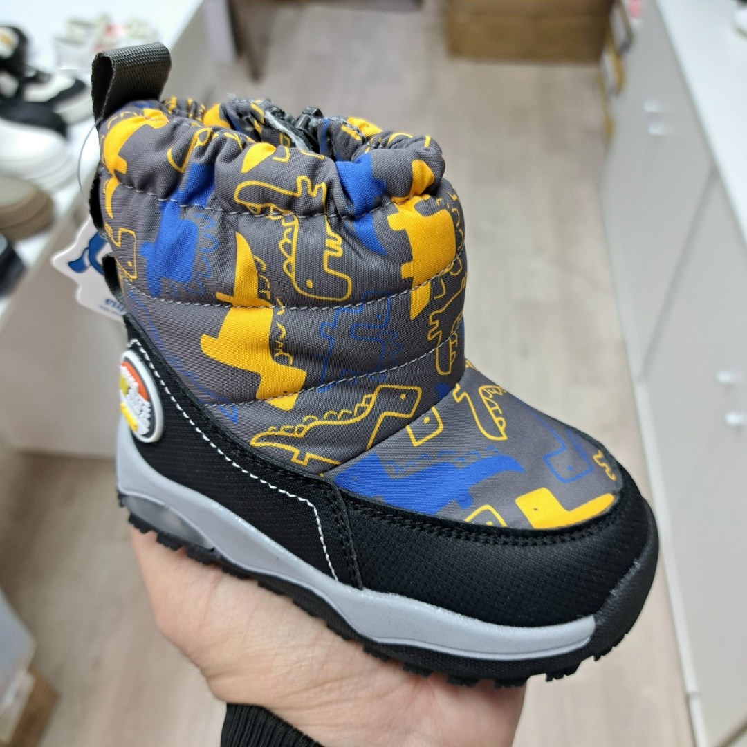 дутики детские,детские зимние сапоги,детские зимние ботинки,,детская