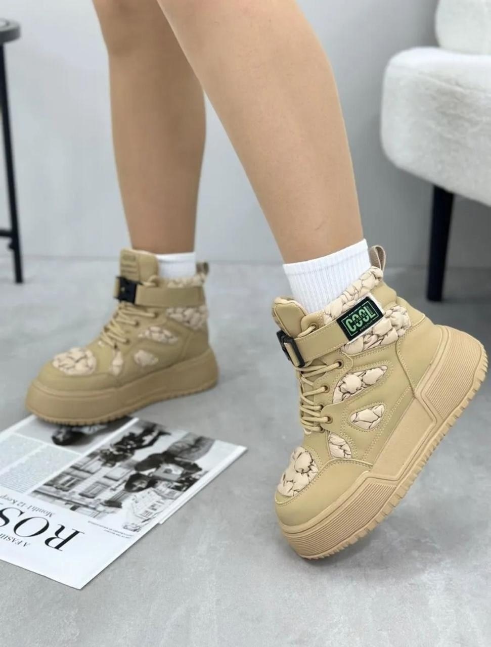 ,кроссовки женскиe,модная женская ,ботинки стильные,женская