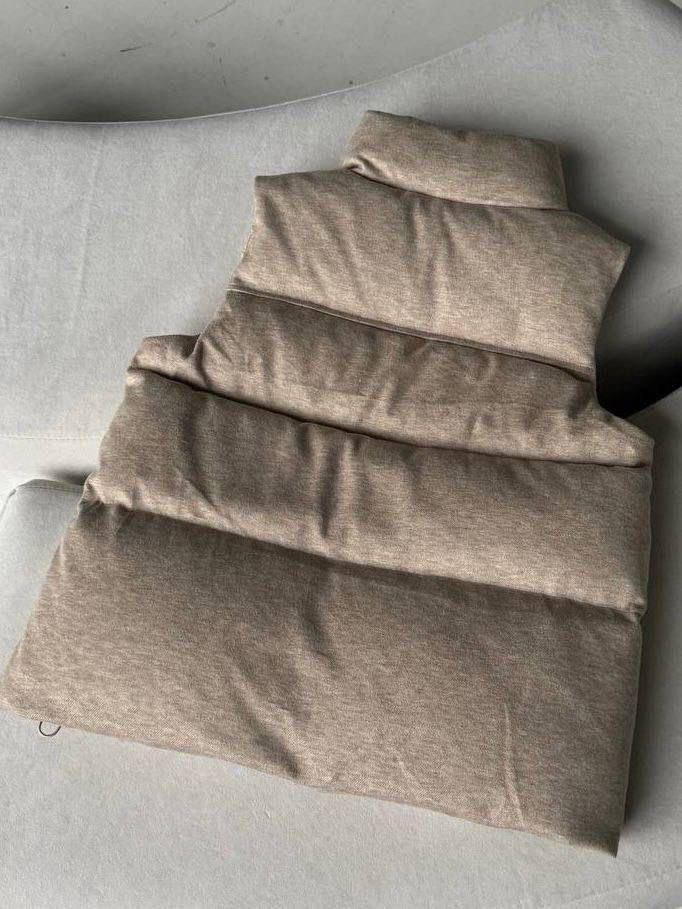 жилетка женская,женский жилет,стильная жилетка,жилет,теплый жилет