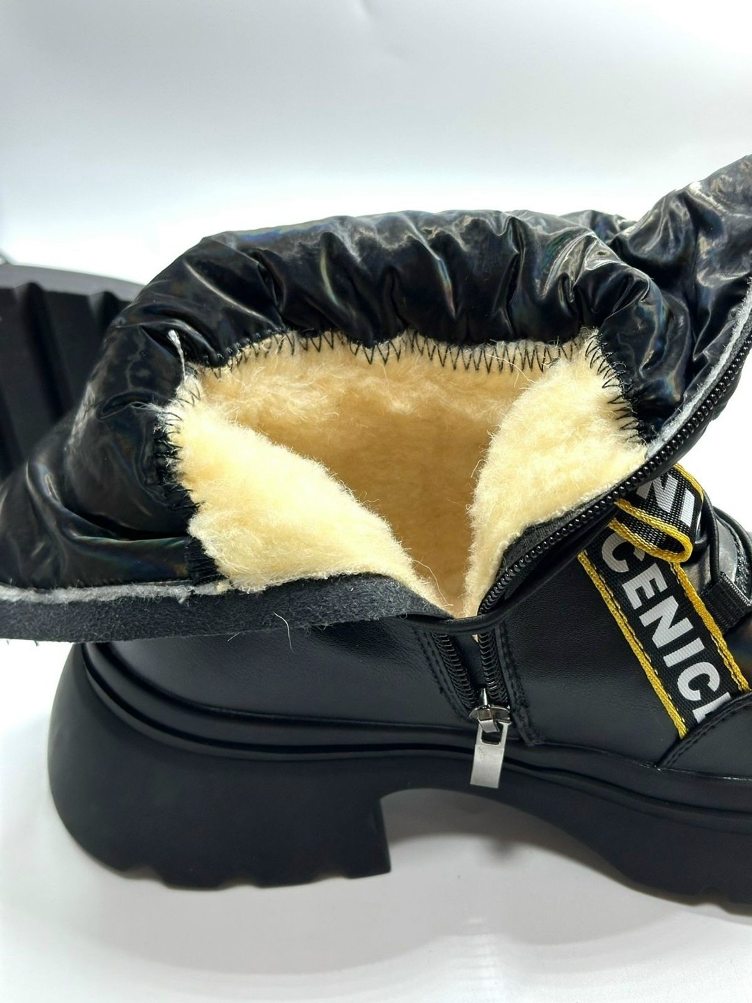 ,женская  зимняя,женские ботинки,дутики,женская