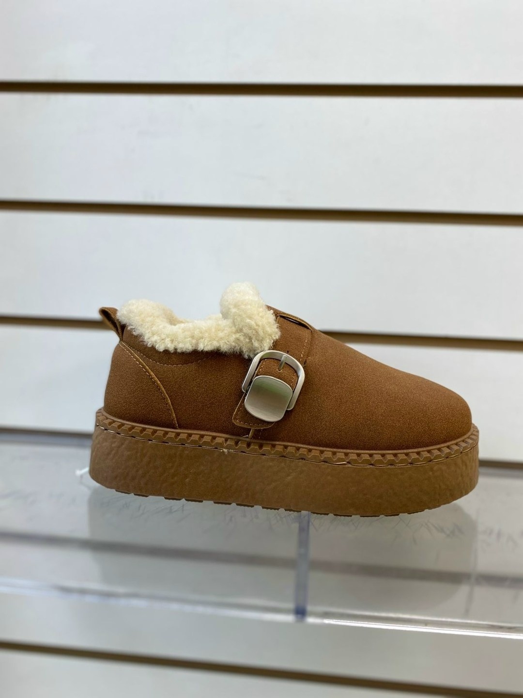 ,зимняя женская ,женская ,женские угги,угги замш