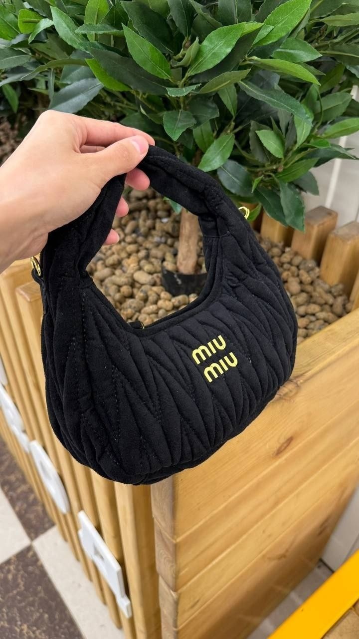 сумка miu miu,женская сумка miu miu,сумка миу миу,сумка,сумка женская miu miu volante chocolate camoscio