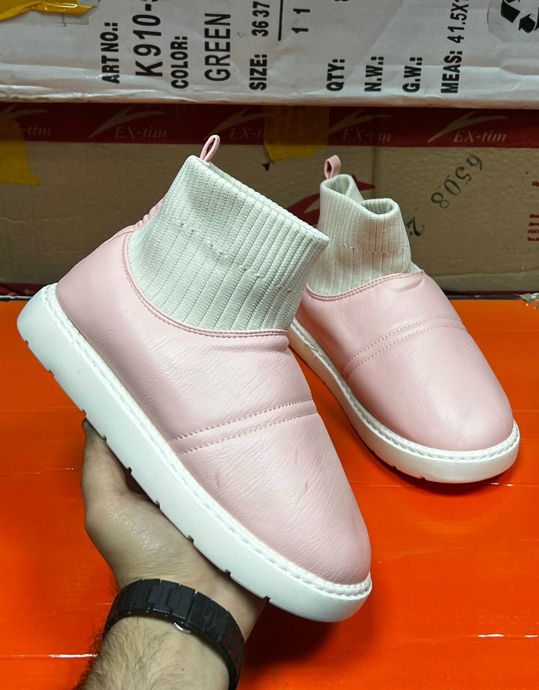 ,угги женские,теплая ,обуви,женская  зимняя