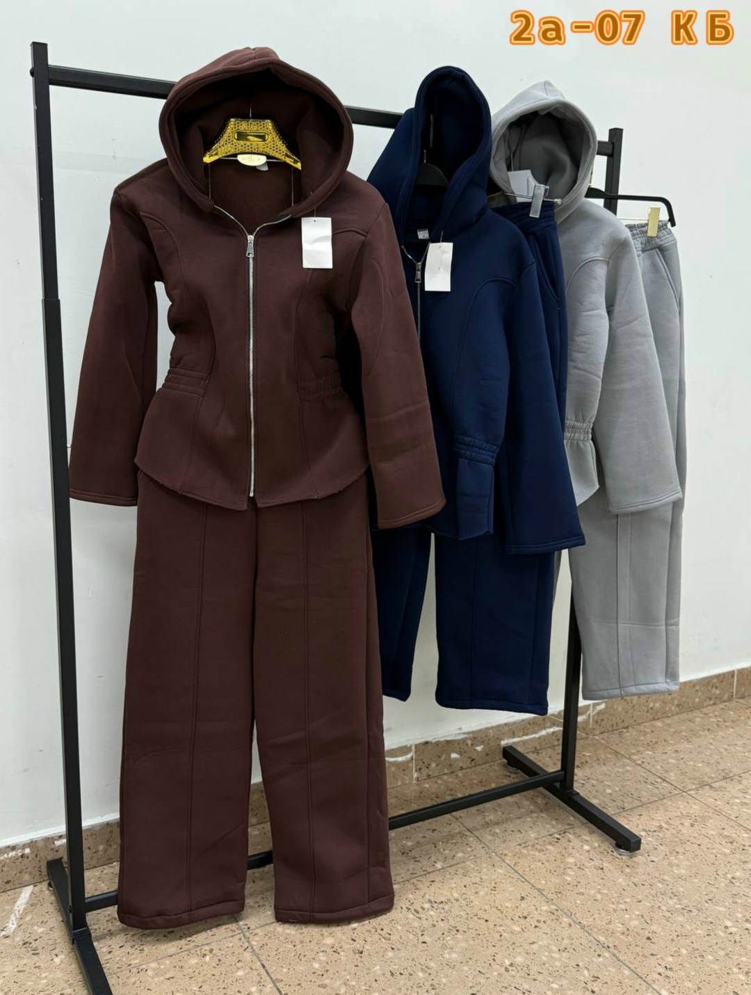 свитшот,темно синий свитшот,cвитшот детский,флисовая шапка,спортивная кепка