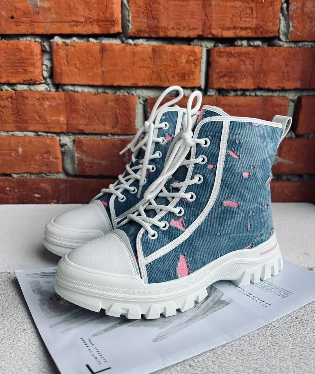 ,женские ботинки,ботинки модные,женская ,модная